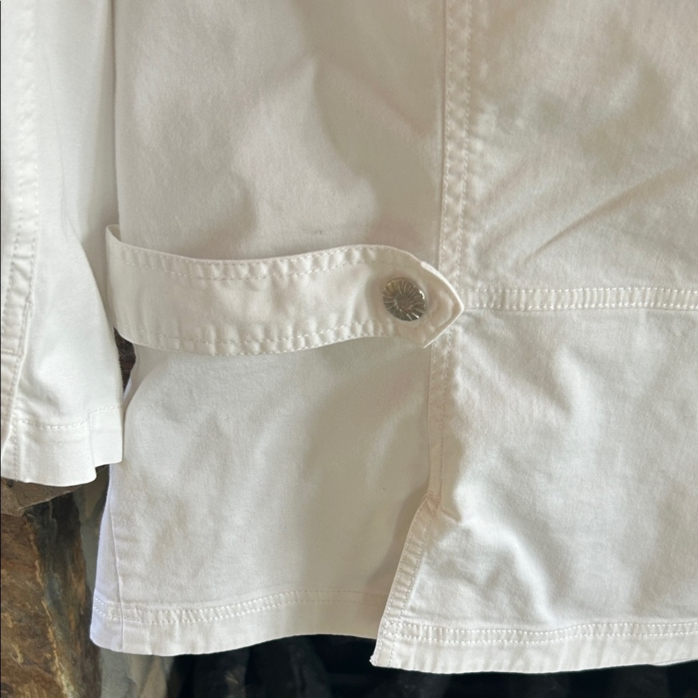 Dressbarn White Jean Jacket Size X-Large; Cropped Length; 3/4 Sleeve; 4 Pockets - Picture 12 of 16